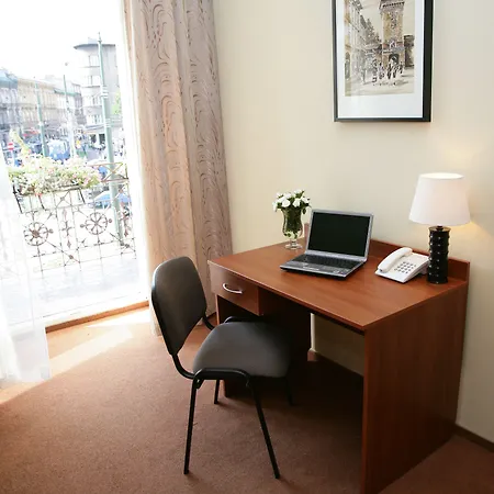 Aparthotel Globus Self-check In Krakow