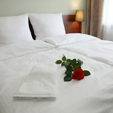 Globus Self-check In 3* Krakow