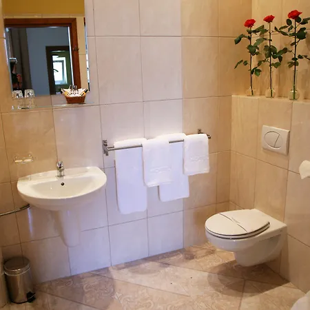 Globus Self-check In Krakow