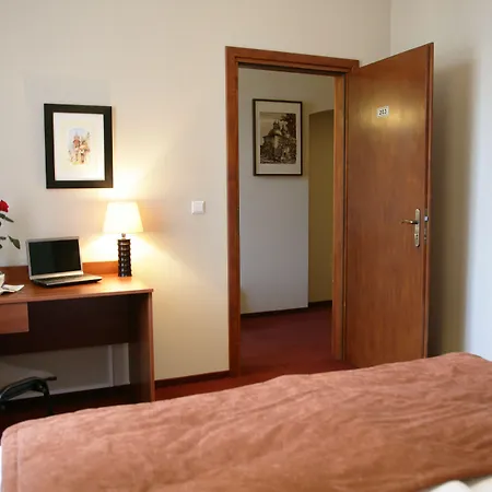 Globus Self-check In 3*