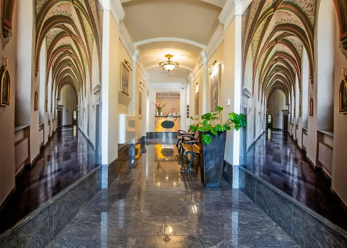 Globus Self-check In Апарт-отель