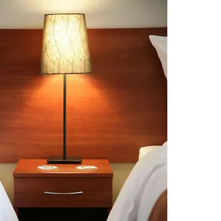 Globus Self-check In Cracóvia