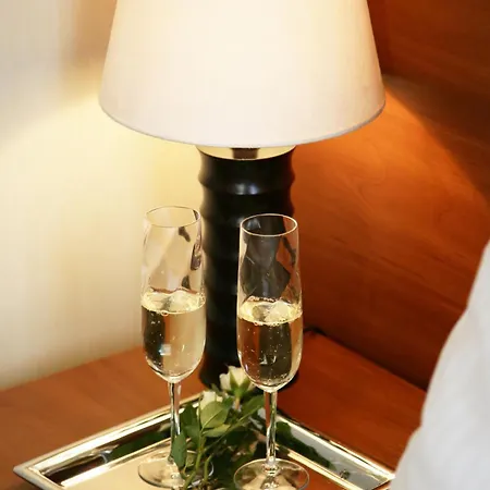 Apart-hotel Globus Self-check In Cracóvia