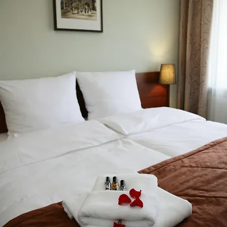 Globus Self-check In Apart-hotel Cracóvia