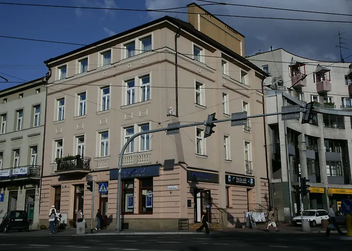 Hotel apartamentowy Globus Self-check In 3*